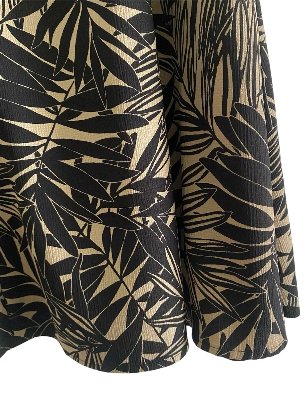 Jacklyn Smith Tropical Leaf Print Midi Skirt Small Black Tan Elastic Waist